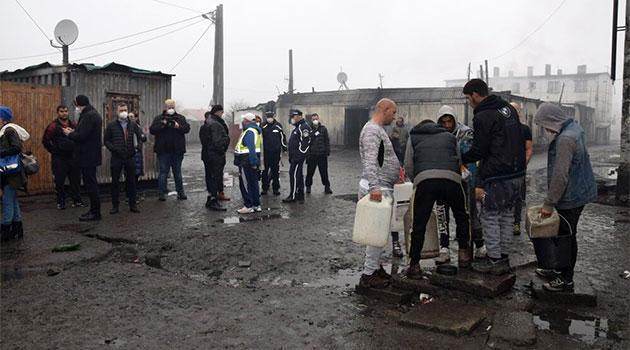 MEPs visit Romani settlements in Slovakia (November 2021). (PHOTO: Facebook profile of MEP Lucia Ď. Nicholsonová)