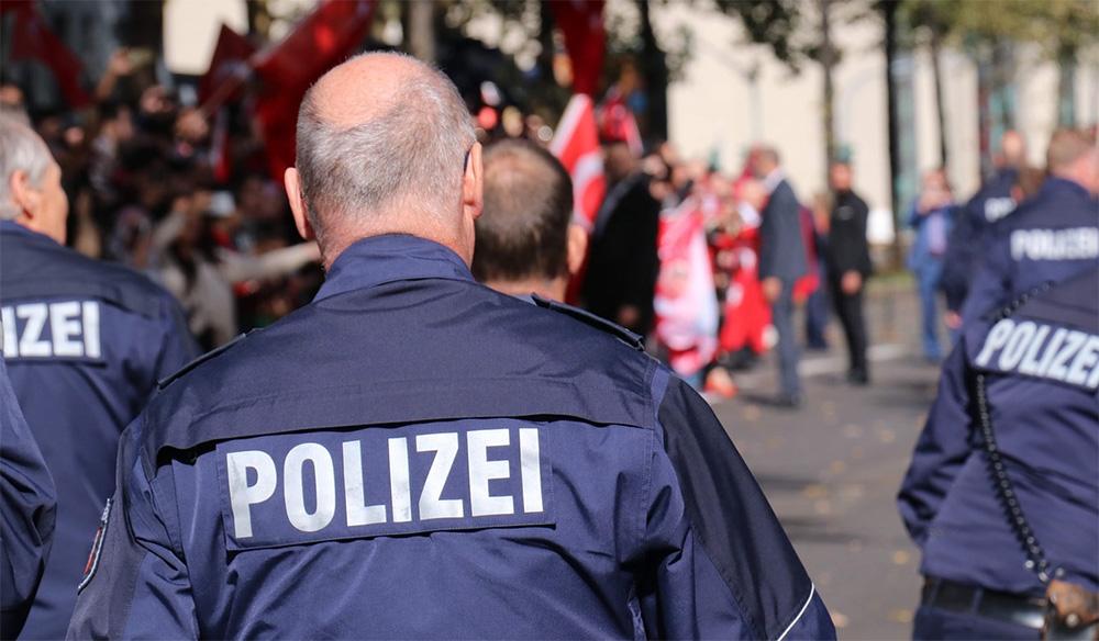 GERMAN POLICE