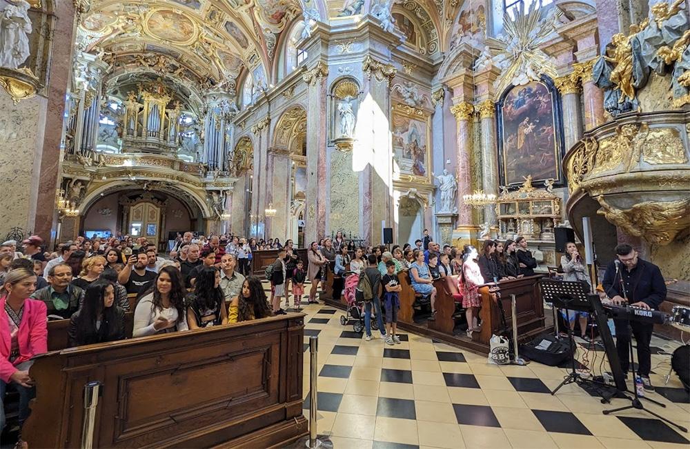 Romská pouť na Svatém kopečku, 17. 6. 2023 (FOTO: Nadiia Kuzma, Charita Olomouc)