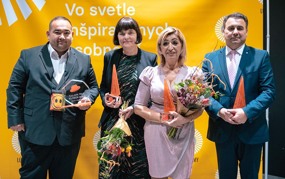 Laureáti ocenění Lúč z tmy 2023. Zleva: Rudolf Rusňák, Zuzana Kusá, Marie Oláýhová a Gustáv Pompa (FOTO: Michal Gorný)