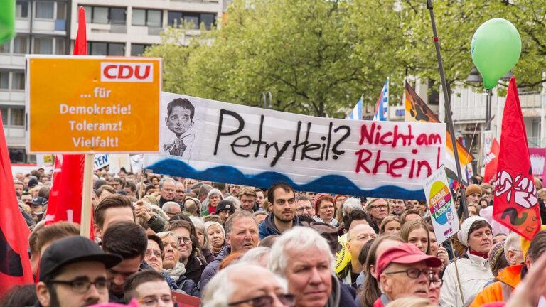 V Německu probíhají demonstrace proti krajně pravicové AfD již několik let. Na snímku