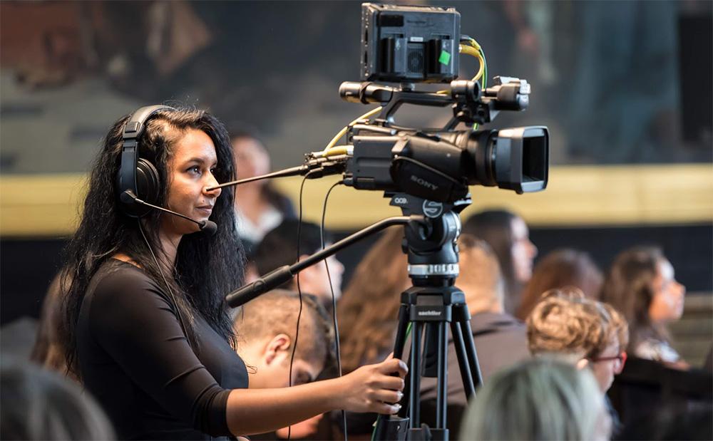 ROMEA TV in action. (PHOTO: Petr Zewlakk Vrabec)