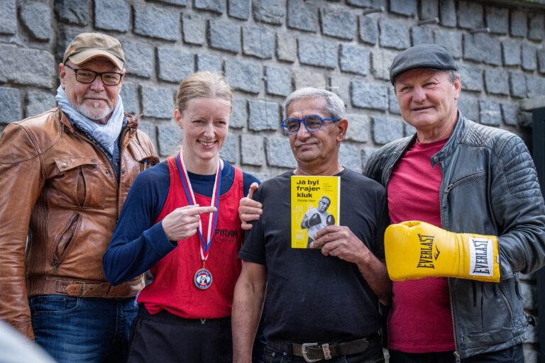 Křest knihy Stanislava Tišera Já byl frajer kluk. Zleva: Marek Vašut, Marie Urbanová, Stanislav Tišer a Rostislav Osička, 9. 10. 2024 (FOTO: Richard Horváth)