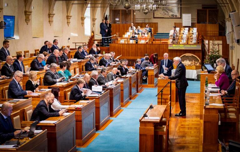 Schůze Senátu Parlamentu ČR, 18. 12. 2024 (FOTO: Senát PČR)