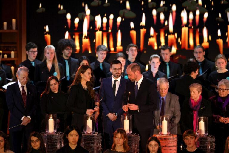 Daniela Abraham a členové královské rodiny během vzpomínkové ceremonie ke Dni památky obětí holocaustu v Lodnýně (FOTO: