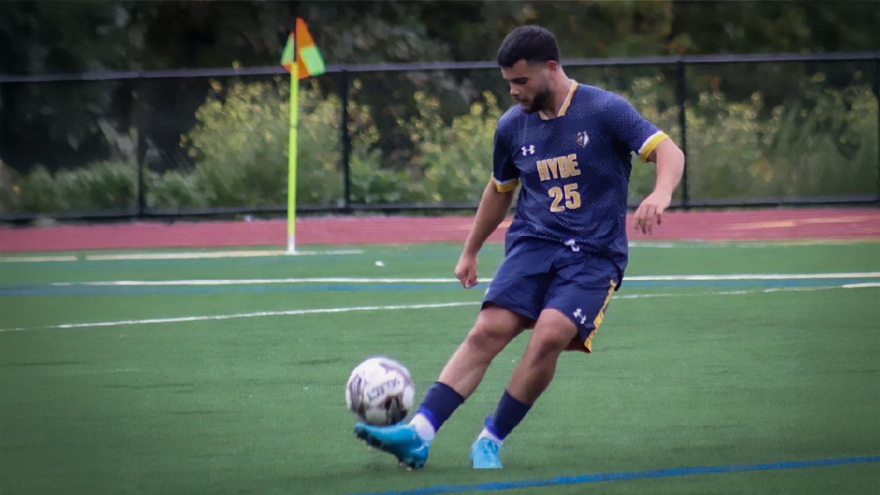 Daniel Dzurik hraje fotbal na škole v USA (FOTO: se svolením Daniela Dzurika)