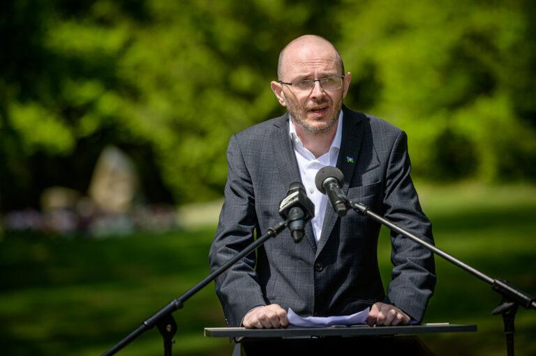 Miroslav Brož během pietního aktu v Letech u Písku, 11. 5. 2025 (FOTO: Petr Zewlakk Vrabec)