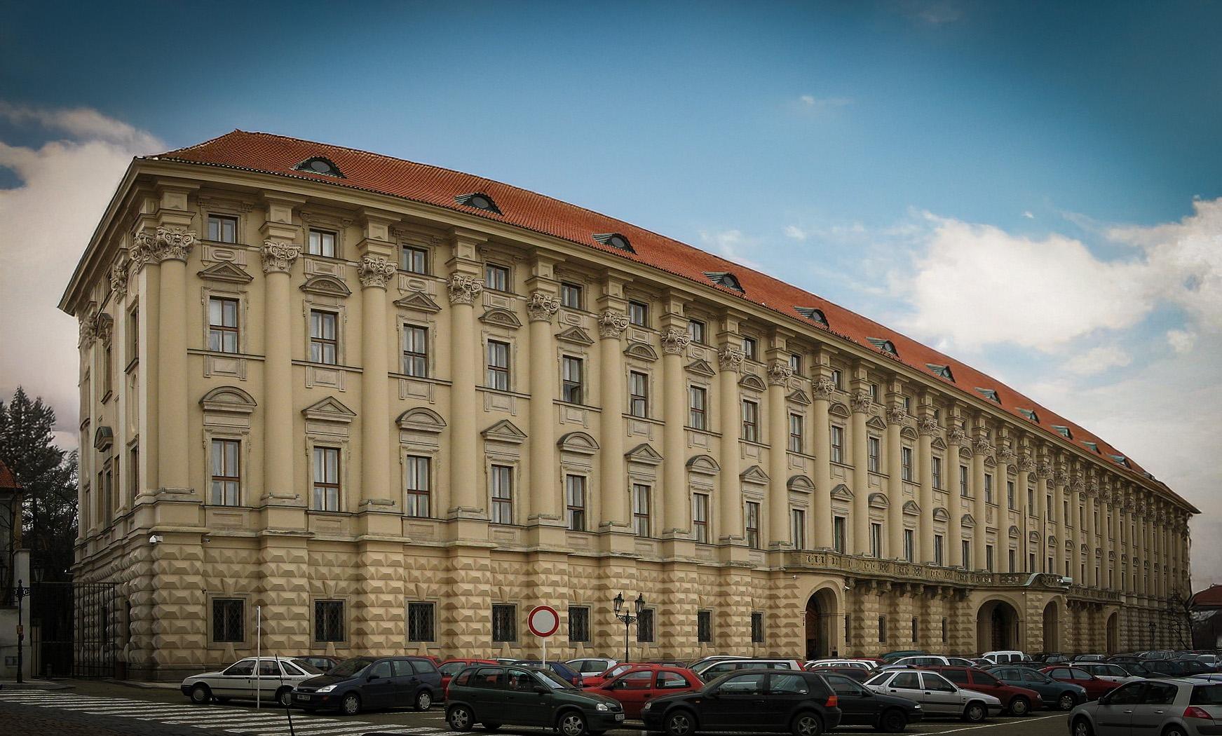 Černínský palác v Praze na Hradčanech na Loretánském náměstí, sídlo MZV (FOTO: Wikimedia Commons, Ludek, CC BY-SA 3.0)