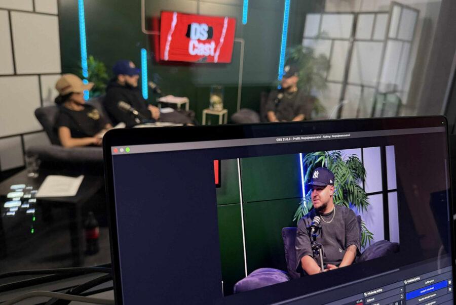 Martin Kraus aka KRAUS the rapper během natáčení podcastu DS Cast (FOTO: Lukáš Cirok)