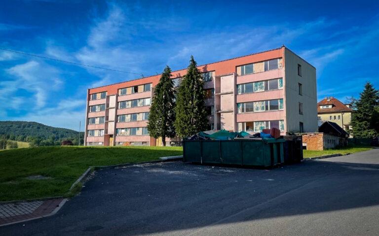 Sociálně vyloučená lokalita ve Šluknově (FOTO: Ústecký kraj)