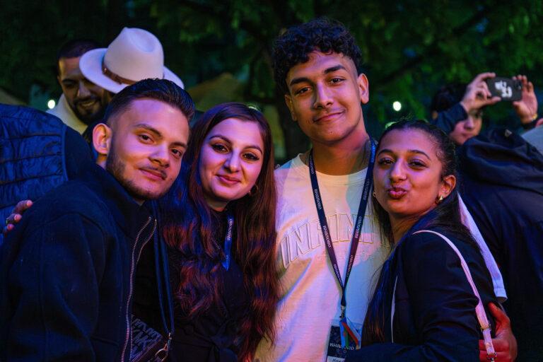 Studenti z organizace ROMEA na festivalu Khamoro 2025 (FOTO: Richard Horváth)