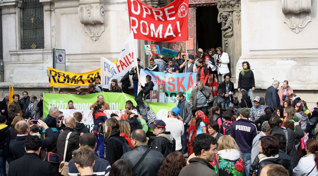 Czech Republic: Roma Pride 2013 marches through Prague - Romea.cz